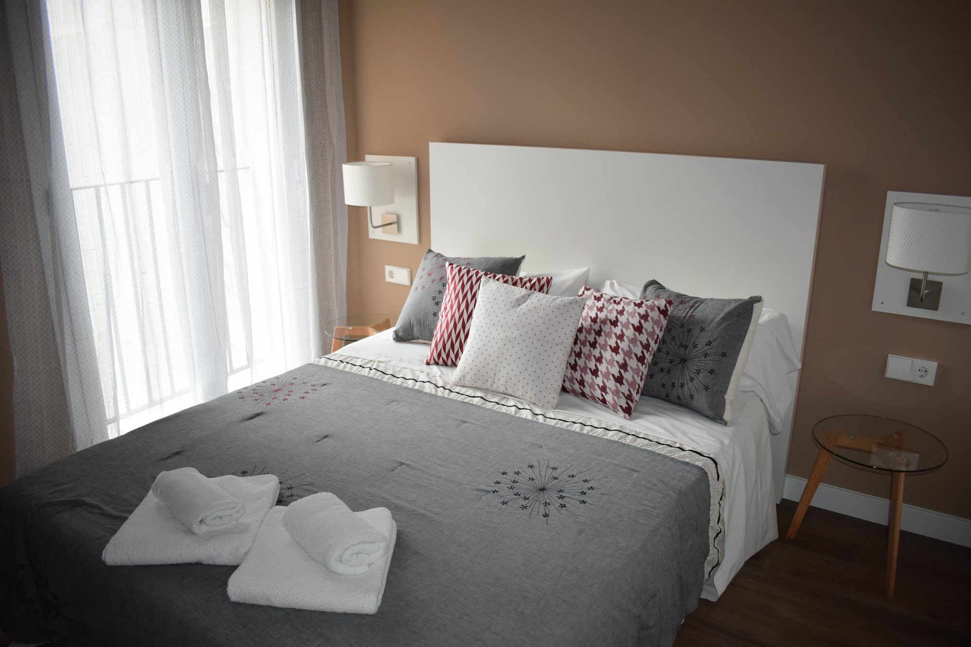 Perla Apartments Валенсия Экстерьер фото