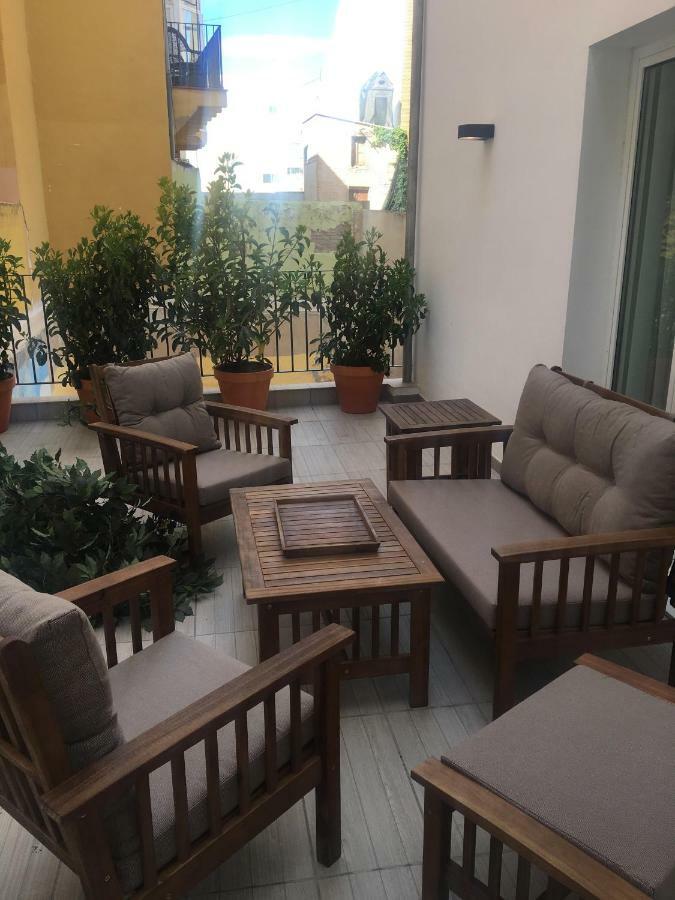 Perla Apartments Валенсия Экстерьер фото